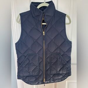 J. Crew Women's Quilted Puffer Vest Navy Blue small